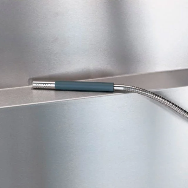 Vola T2M-200 hånddusj, 1/2” tilkobling, rustfritt | T2M-200-40 Vola T2M-200 hånddusj, 1/2” tilkobling, rustfritt | T2M-200-40