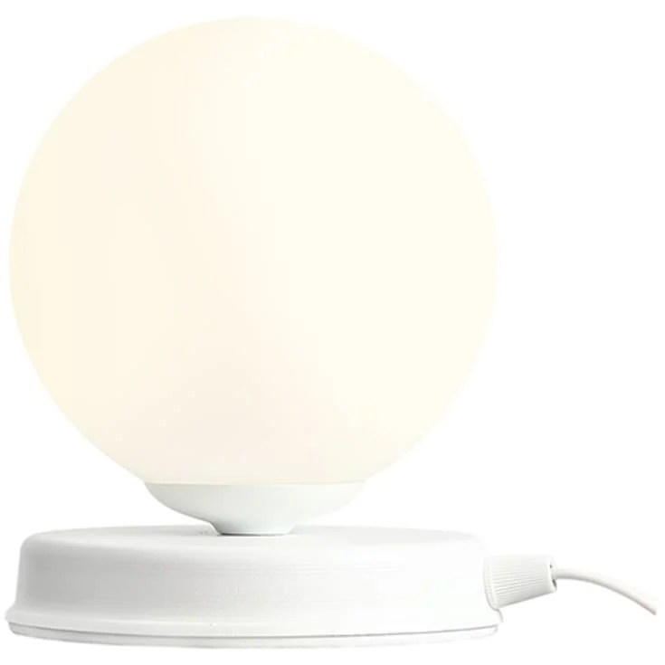 Aldex Ball bordlampe, hvit, Ø17 cm | AL1076B-S Aldex Ball bordlampe, hvit, Ø17 cm | AL1076B-S